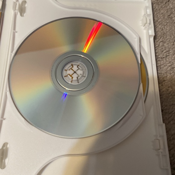 Lengend of Zelda Skyward Sword Nintendo Wii Authentic Case, Disc and Booklet - Picture 5 of 9